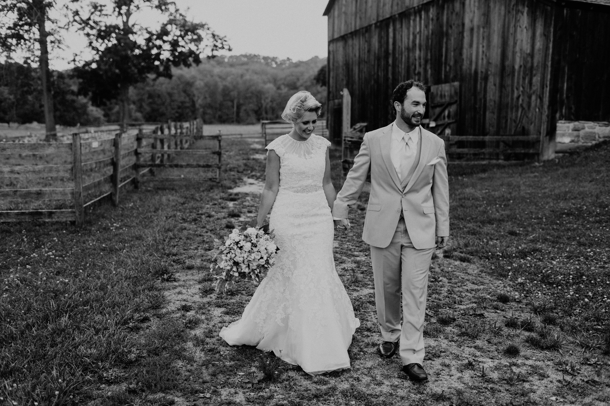 Hines-Hill-Farm-Cuyahoga-Valley-National-Park-Wedding_Emi+Andy_MJPHOTO-115.jpg