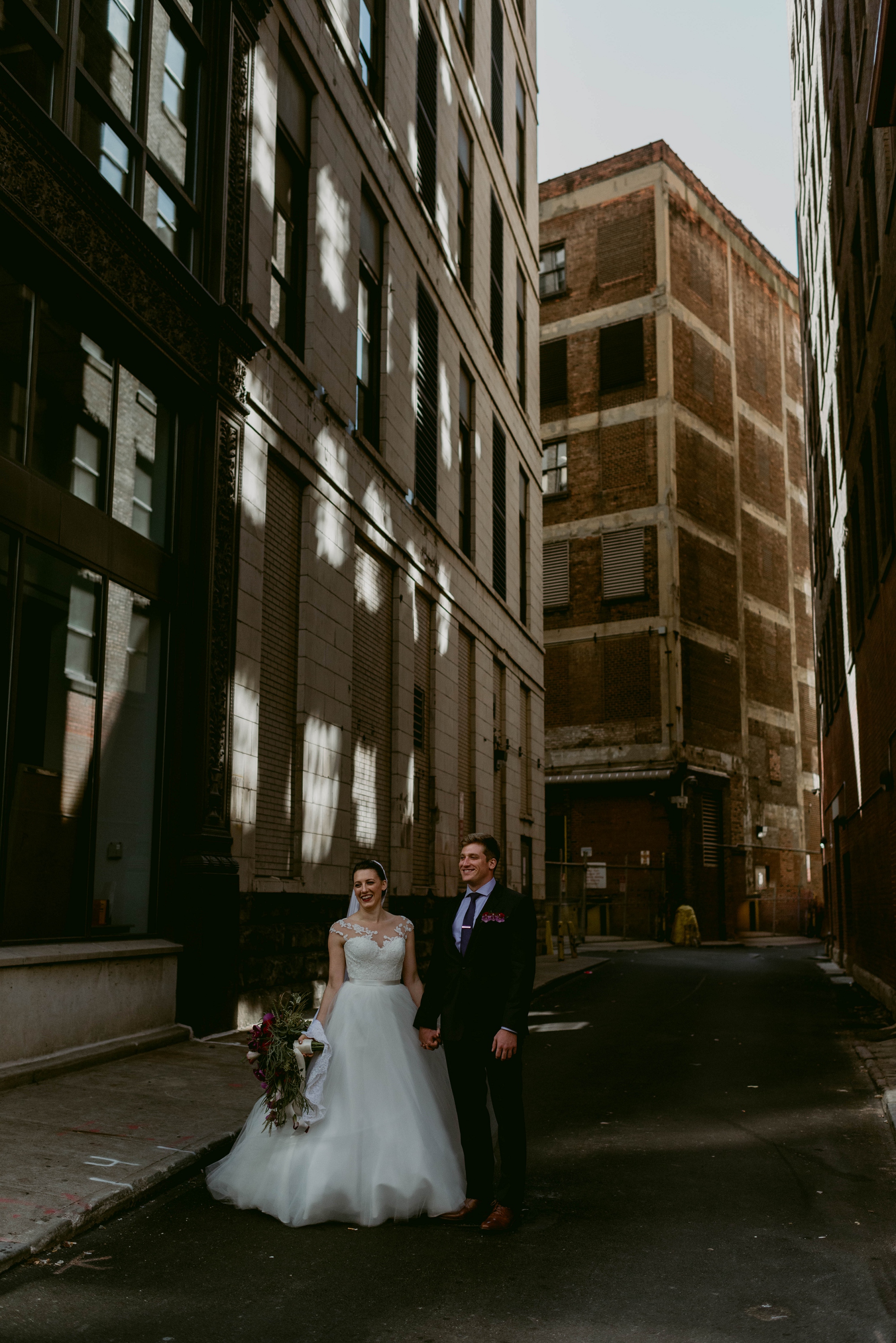 Romantic-Industrial-Warehouse-Wedding_Mallory+Justin-Photographers_0176.jpg