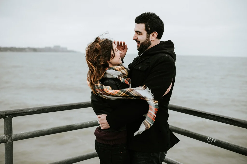 Rachel+Micheal_WinterbytheWater_MJPHOTO2017-5.jpg