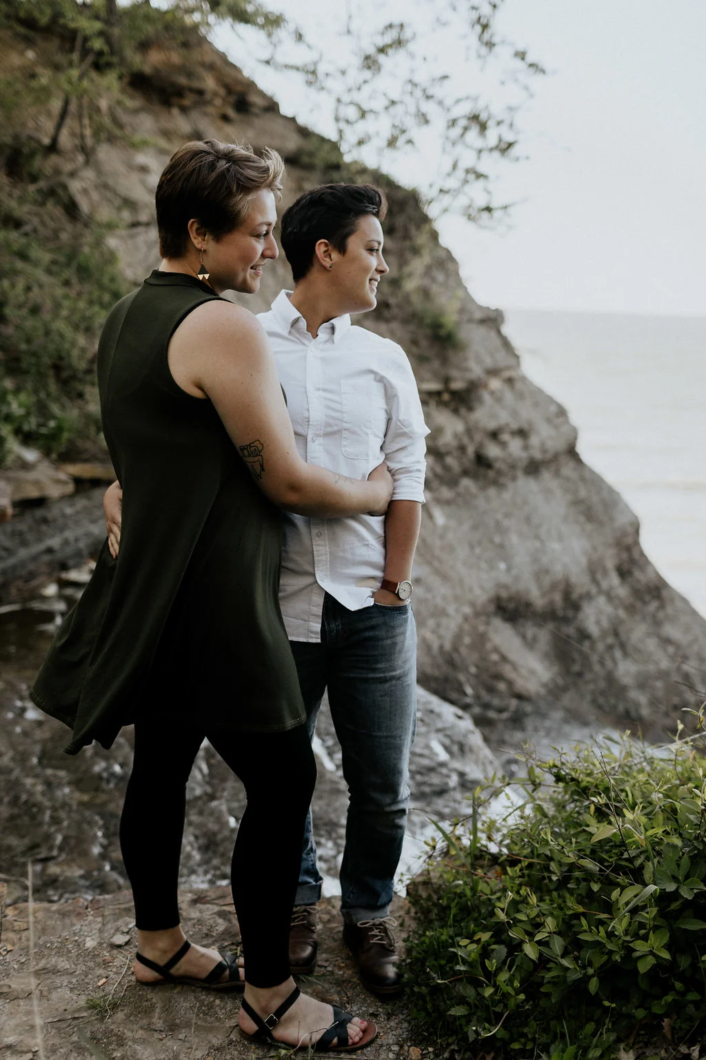 Waterfall-Couples-Session_Em+Katie_MJPHOTO-17.jpg