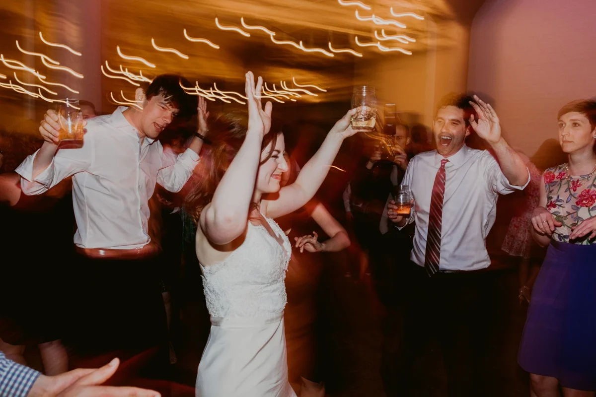 Rachel+Michael_Lake-Erie-Building-Cleveland-Wedding_M+J-Photographers-85.jpg
