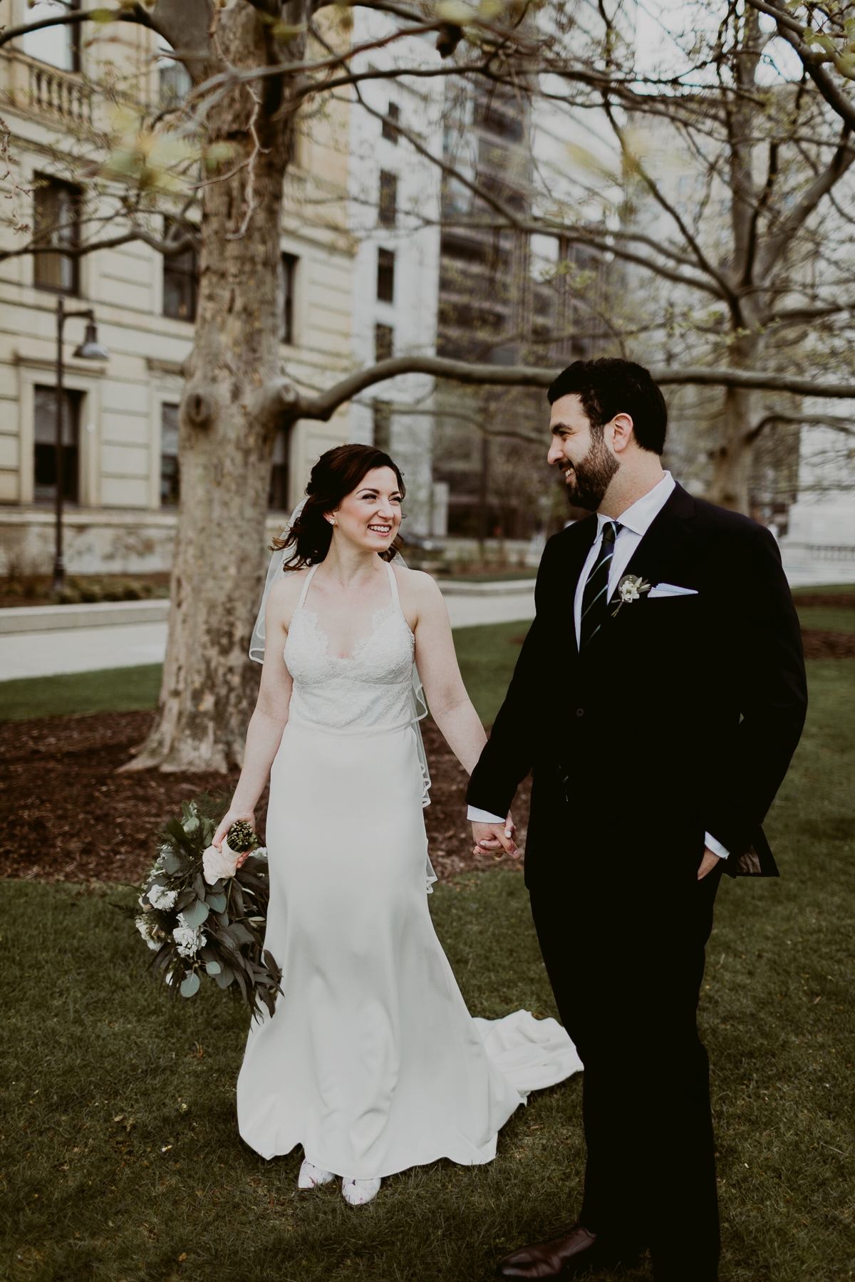 Rachel+Michael_Lake-Erie-Building-Cleveland-Wedding_M+J-Photographers-99.jpg
