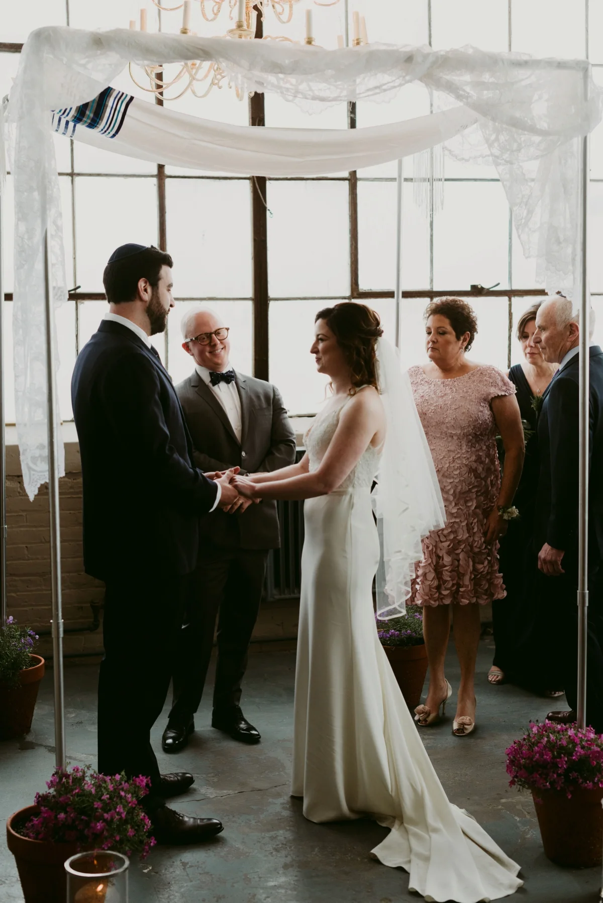 Rachel+Michael_Lake-Erie-Building-Cleveland-Wedding_M+J-Photographers-785.jpg
