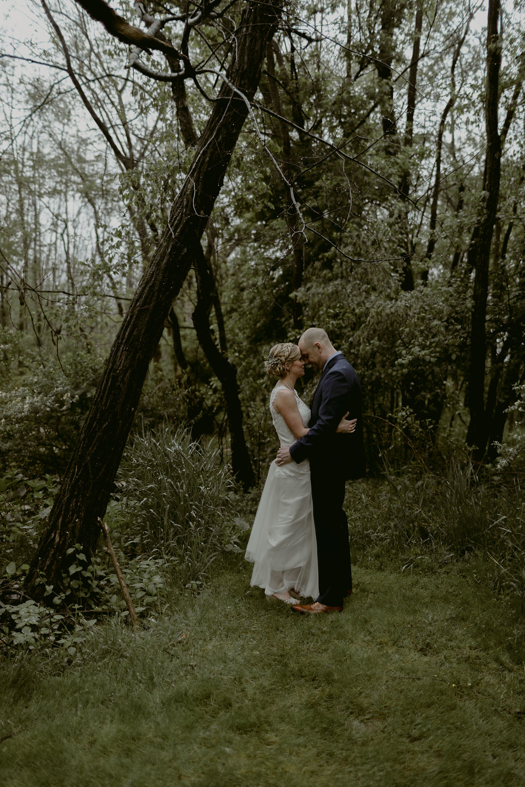 Mandy&Wade-Ohio-Barn-Wedding_MJPHOTO-226.jpg