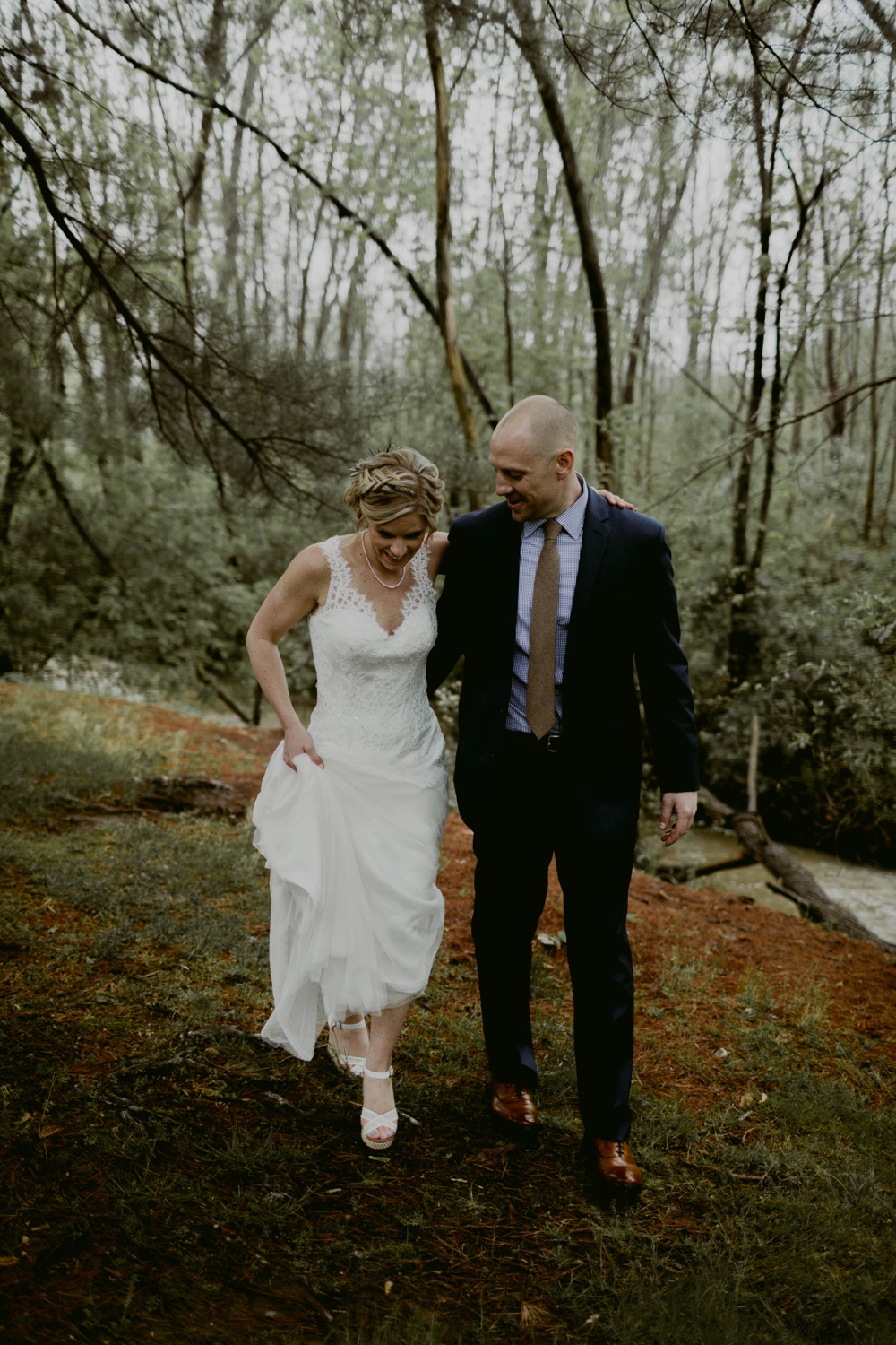 Mandy&Wade-Ohio-Barn-Wedding_MJPHOTO-184.jpg