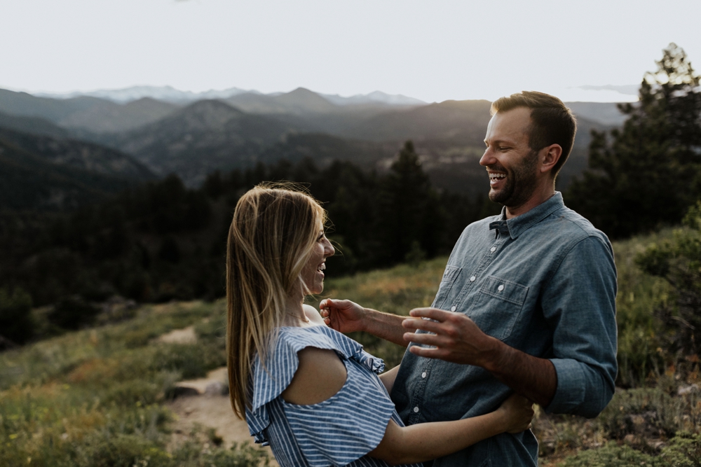 Colorado-Mountain-Couples-Adventure-Session_MJPHOTO-108.jpg