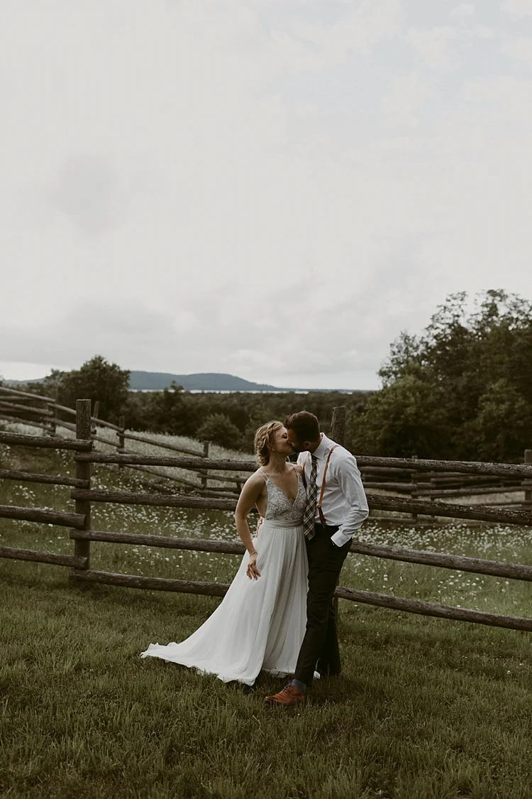 Michigan-Sand-Dunes-Wedding_Ashley+Zach-1019.jpg