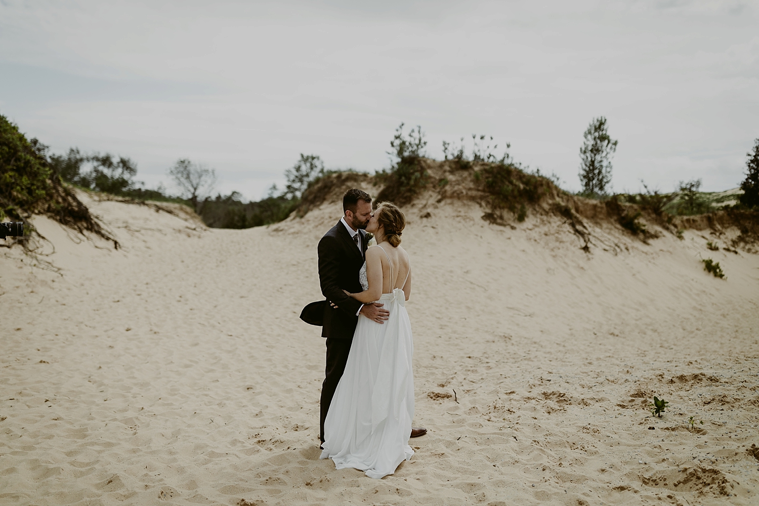 Michigan-Sand-Dunes-Wedding_Ashley+Zach-280.jpg