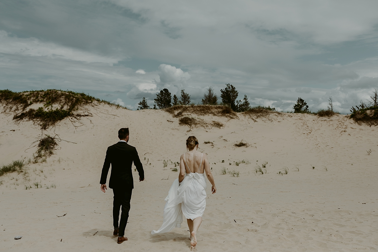 Michigan-Sand-Dunes-Wedding_Ashley+Zach-301.jpg