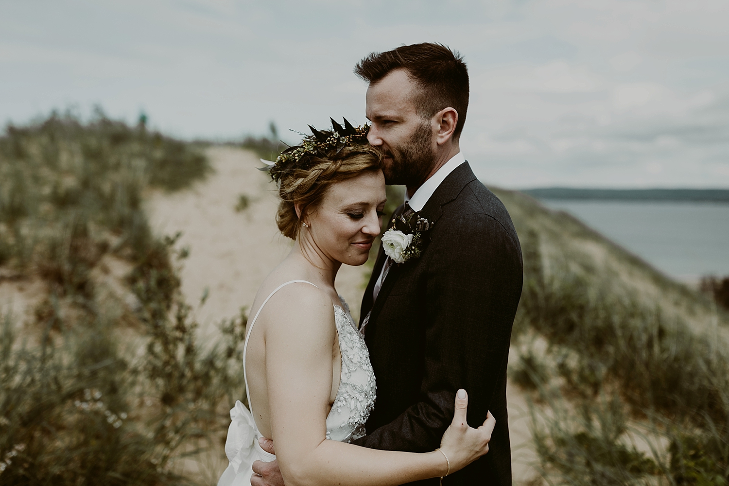 Michigan-Sand-Dunes-Wedding_Ashley+Zach-335.jpg