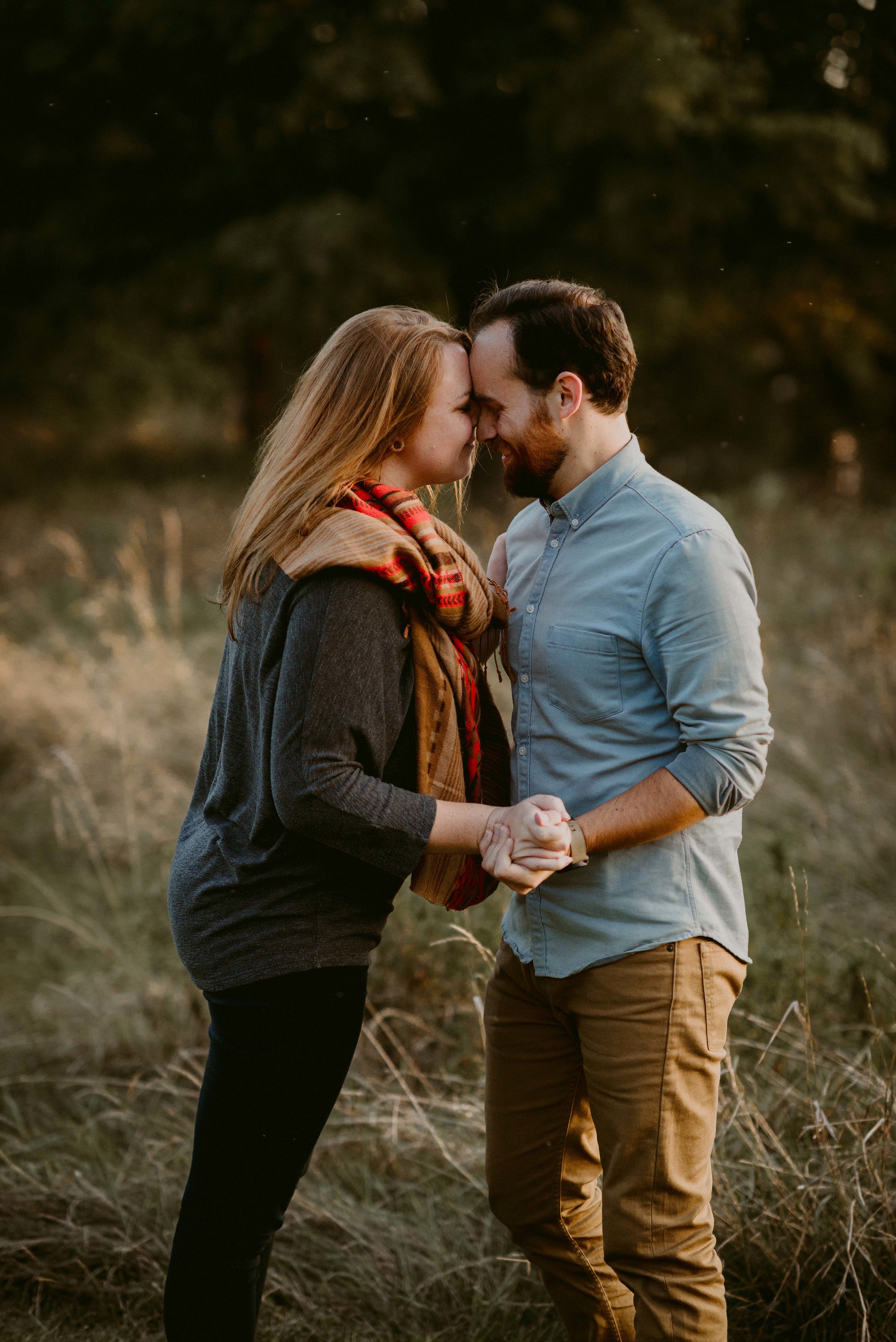 OhioCity+LakeErie-Sunset-Couples-Session_Rachel+Brian_MJPHOTO-84.jpg