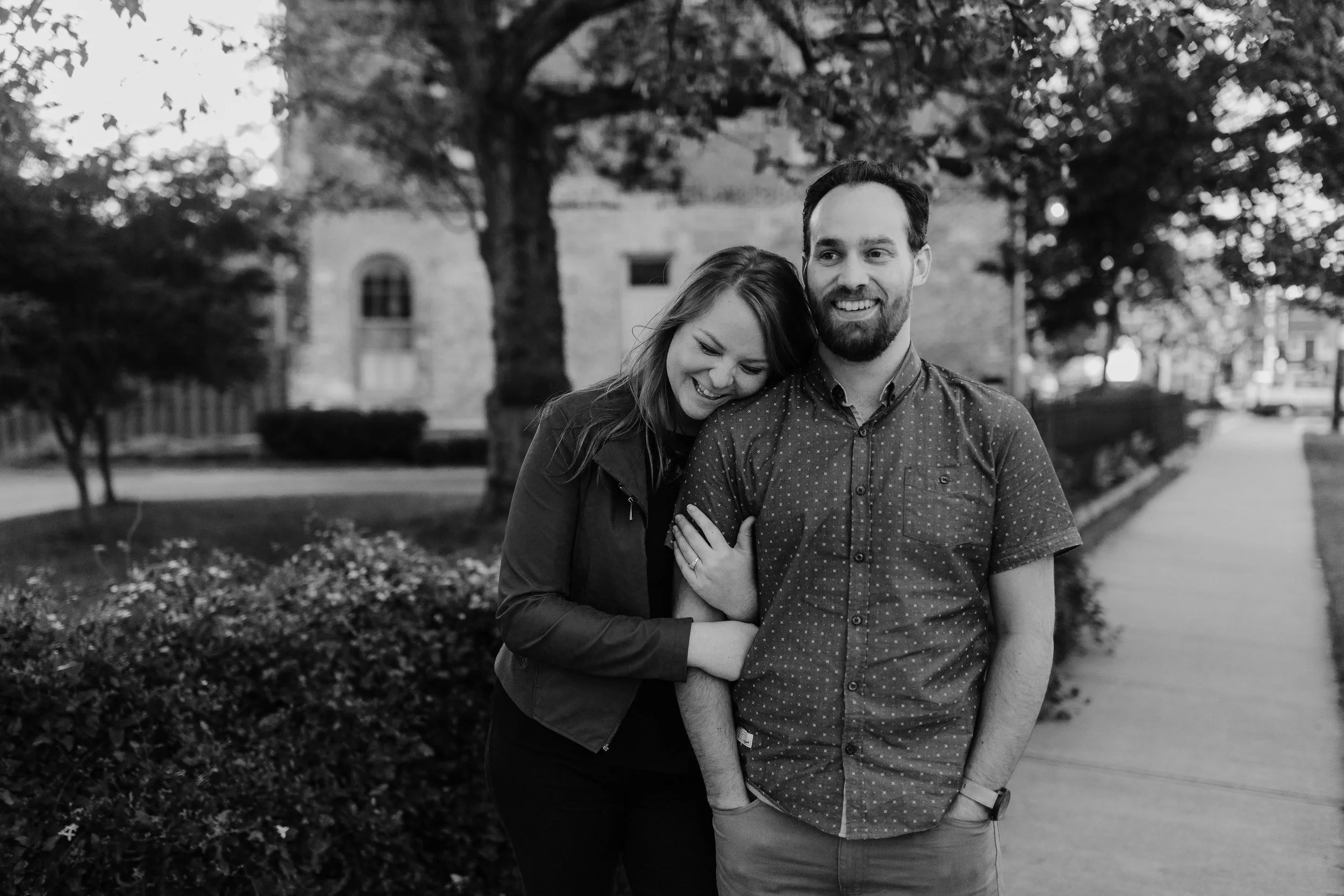 OhioCity+LakeErie-Sunset-Couples-Session_Rachel+Brian_MJPHOTO-73.jpg