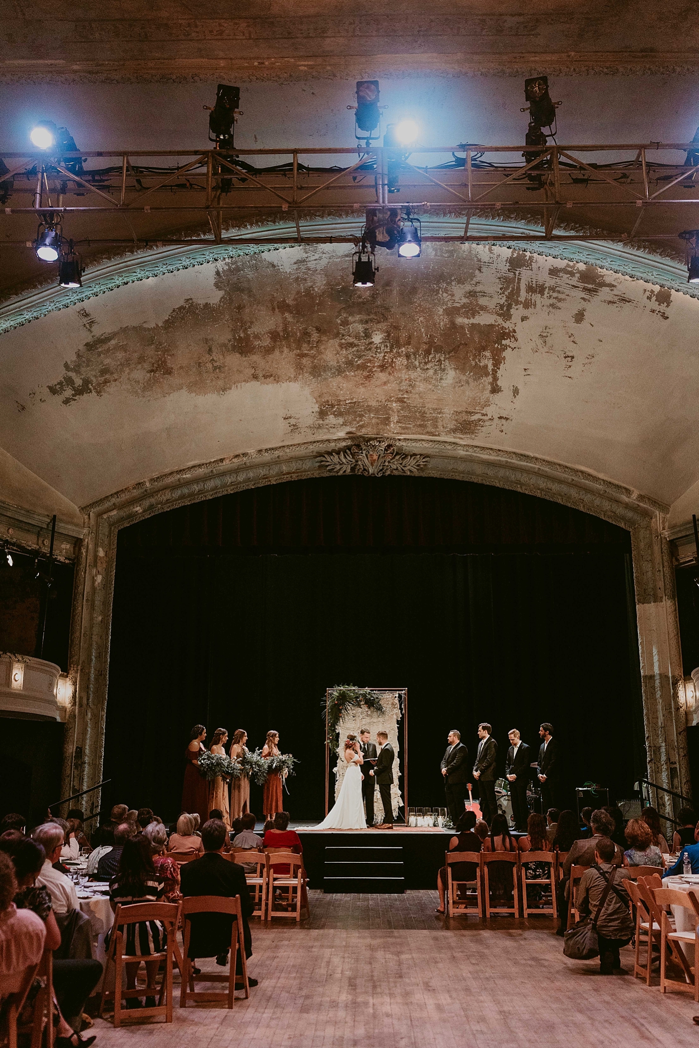 Woodland-Theater-Wedding-Molly+Ryan_MJPHOTO-433.jpg