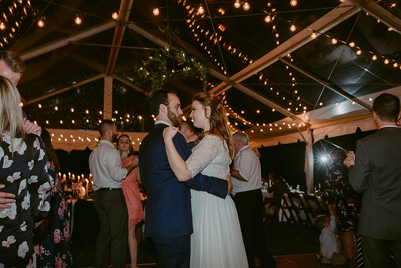 October-Backyard-Wedding_Rachel+Brian_MJPHOTO-1311.jpg