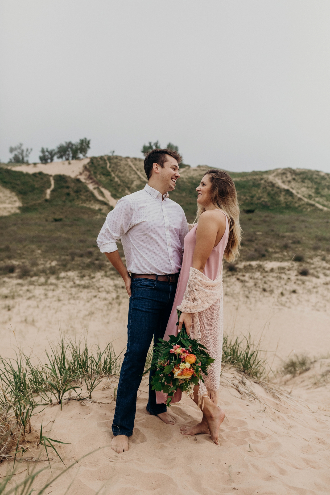 Sleeping_Bear_Dunes_Couples_Adventure_Session_Adventure_Wedding_Photographer_Hiking_with_Heels_Brett+Emily-2.jpg