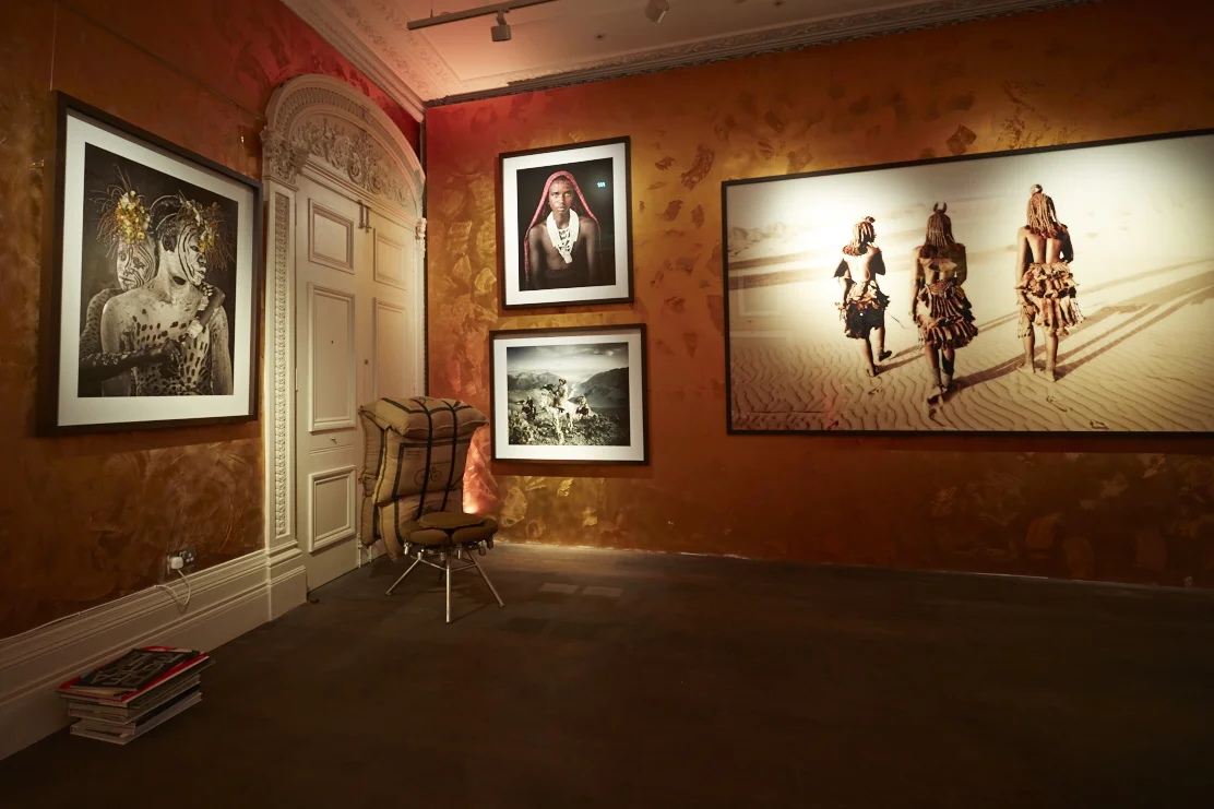 Exhibition view ' Origins ' by Jimmy Nelson, 2015