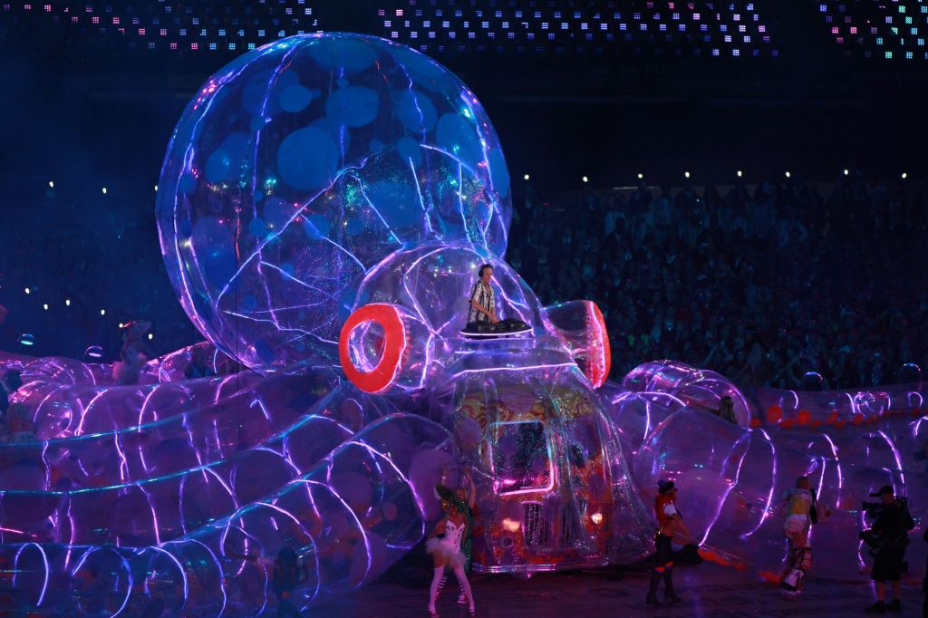 Inflatable Octobus at Olympic Closing Ceremony