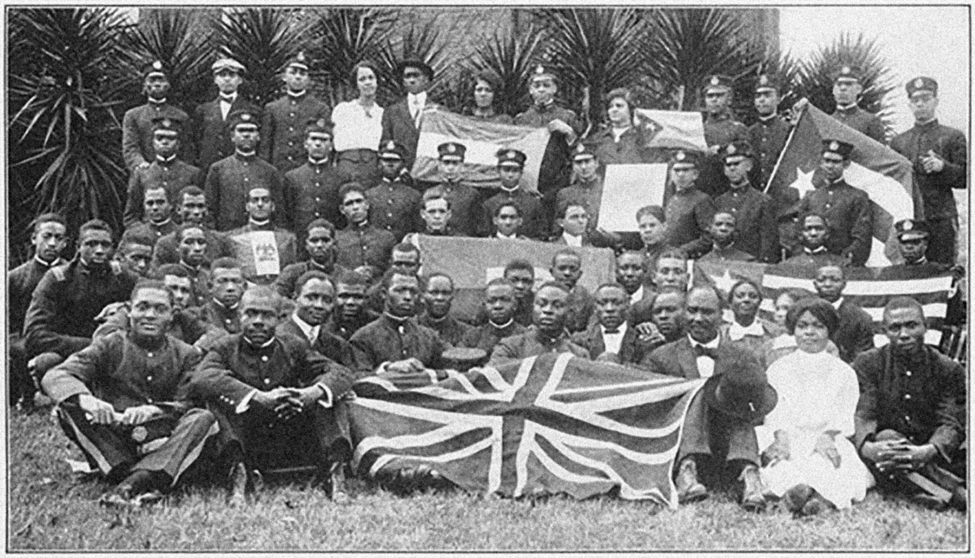 A group of students at Tuskegee Institute in Alabama, who came from the British Colonies of Africa and the West Indies, 1915. 