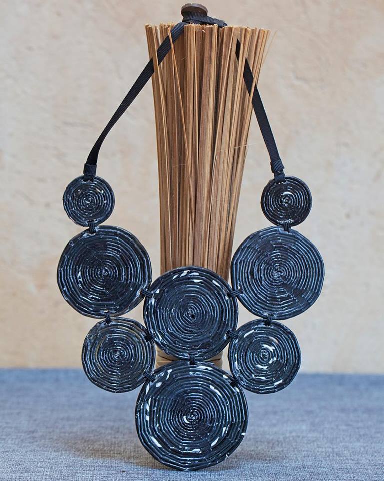 Papiro Y Yo's necklace made out of recycled paper
