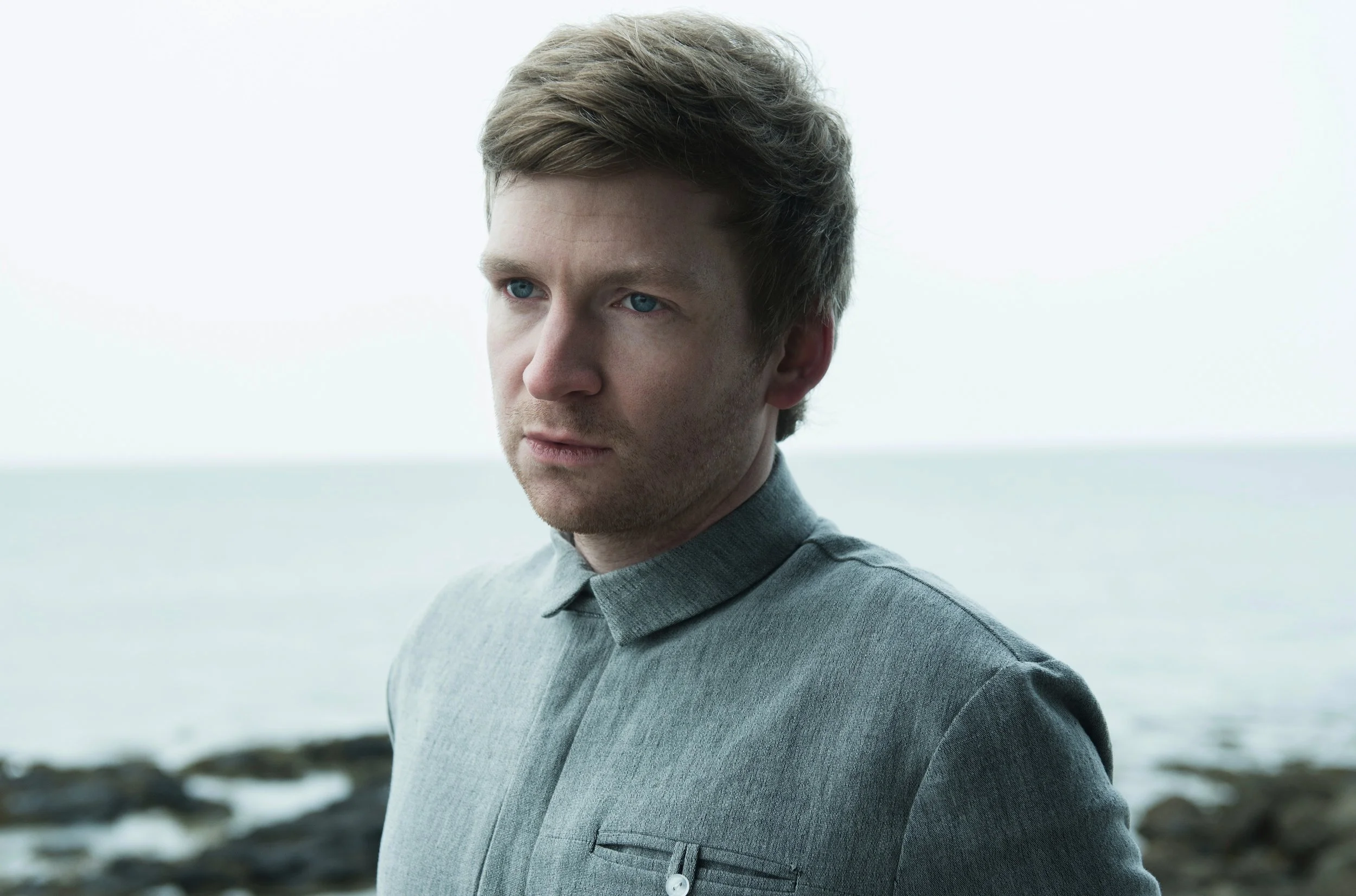 A portrait of Ólafur Arnalds by Marino Thorlacius .