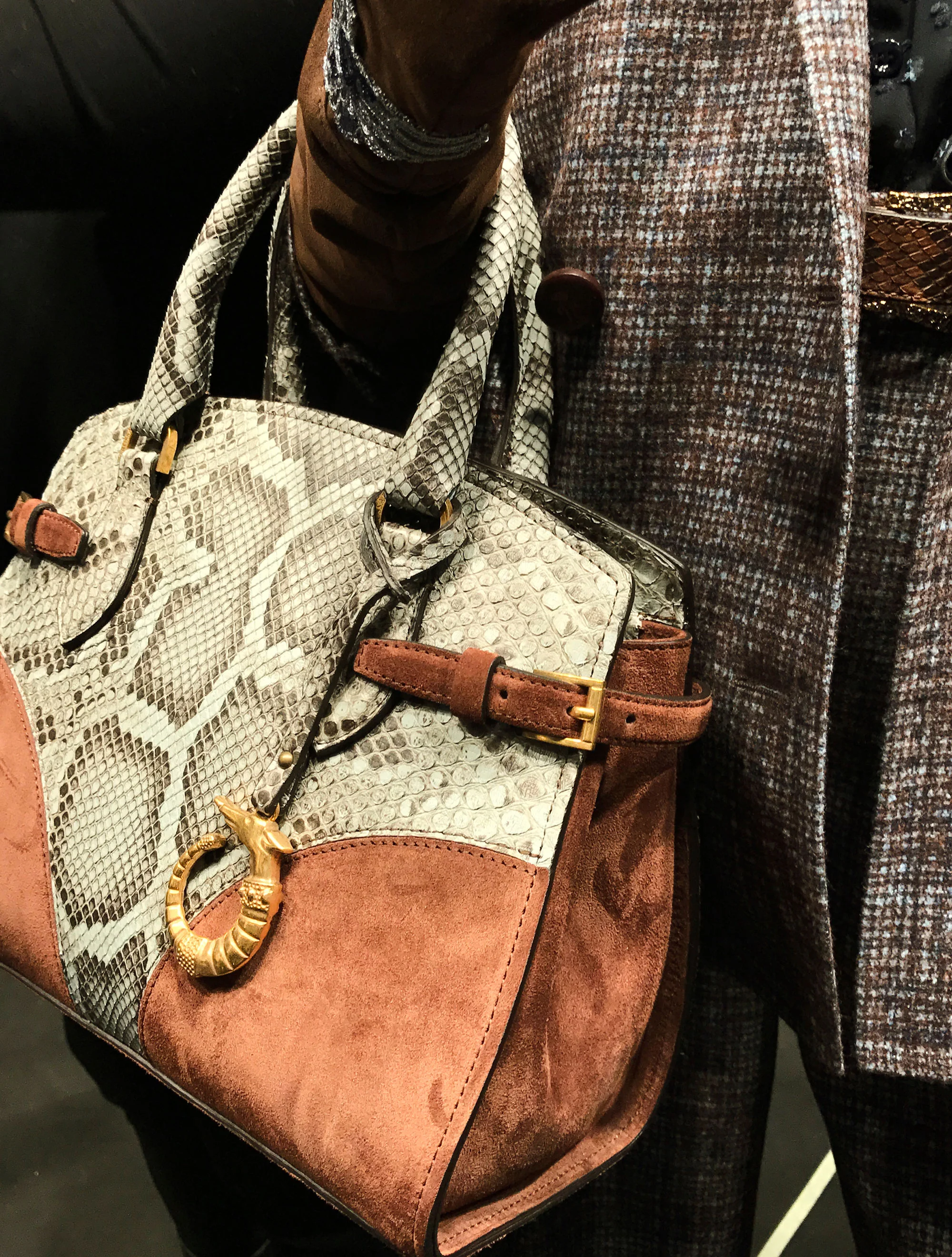 Trussardi-Iphone8823.jpg