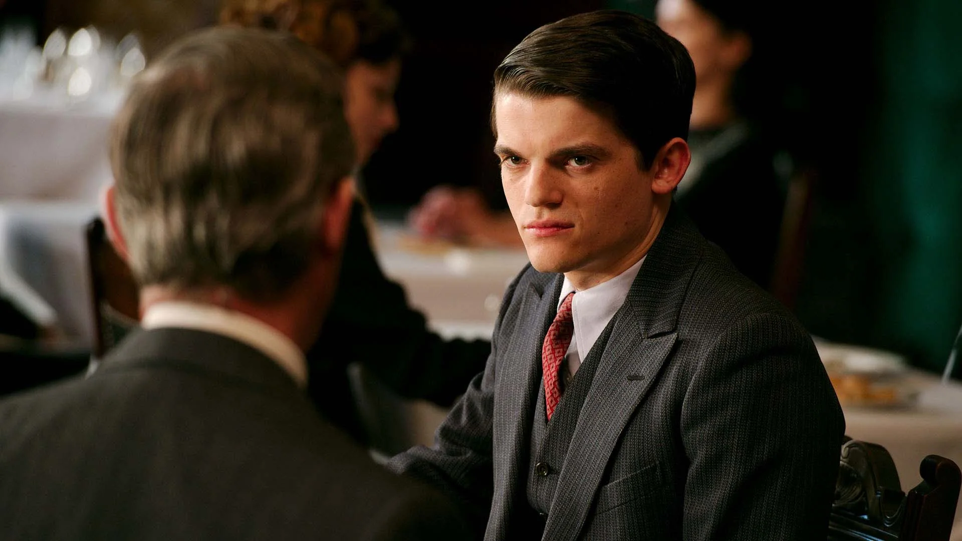 Edward Bluemel as Toby Hamilton in The Halcyon .