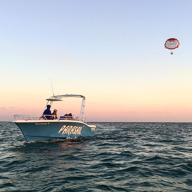 #parasailing #southbeachparasail #letitfly #miami #southbeach #yolo #bucketlist #miamibeach
