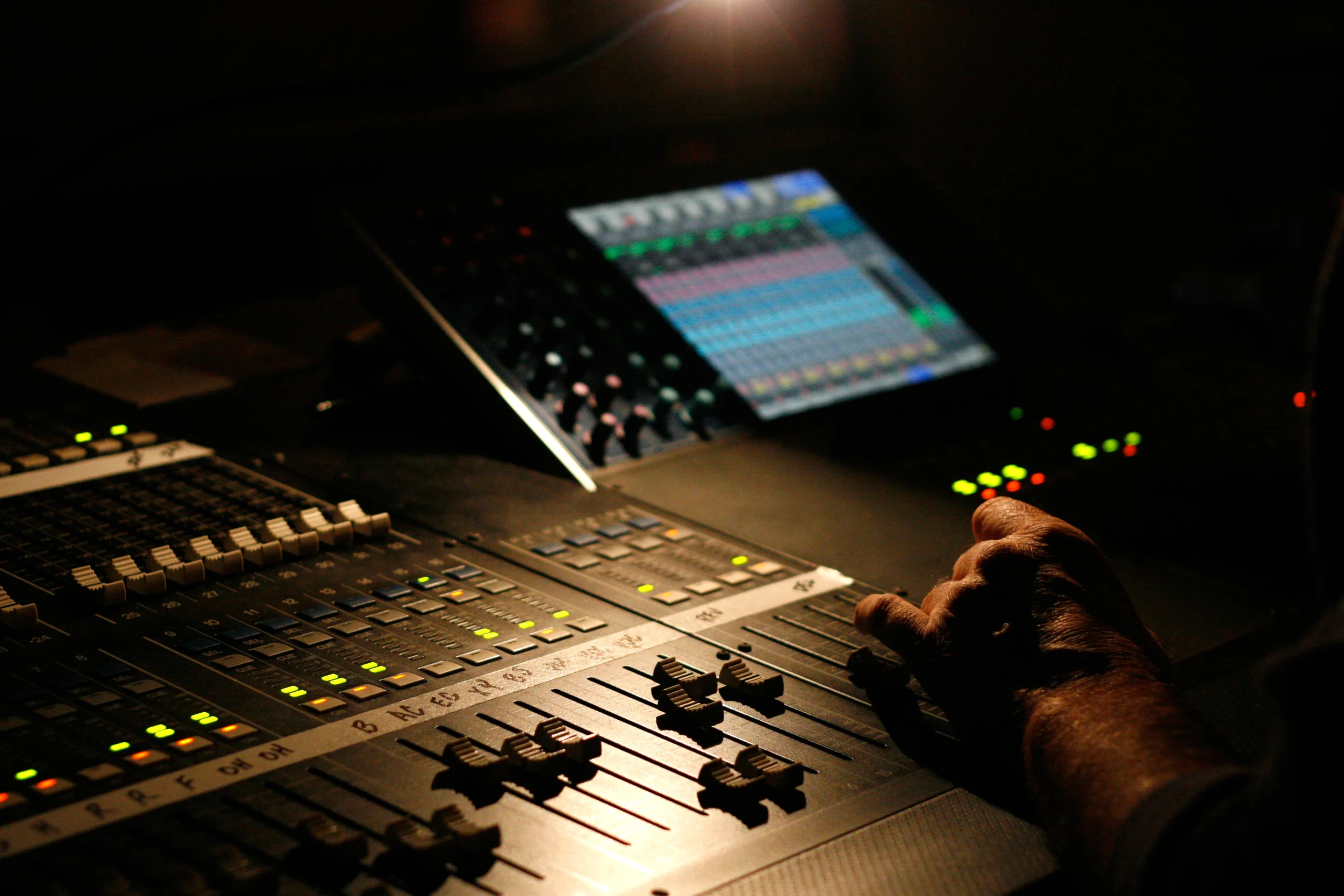101110_mec_JFrench_edits270.jpg