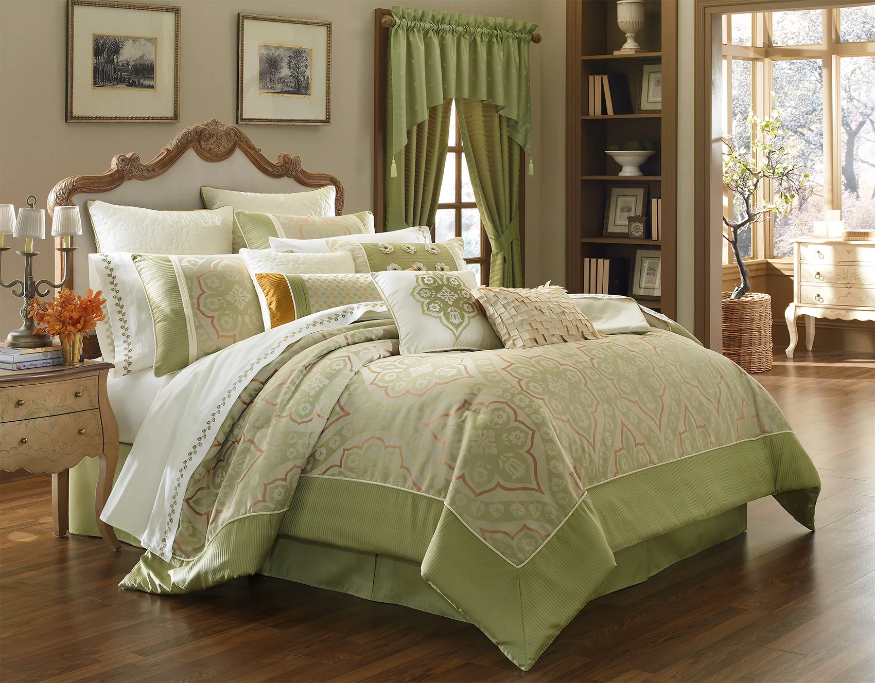 Preston Hollow: Reba McEntire Reversible bedding for Dillard's