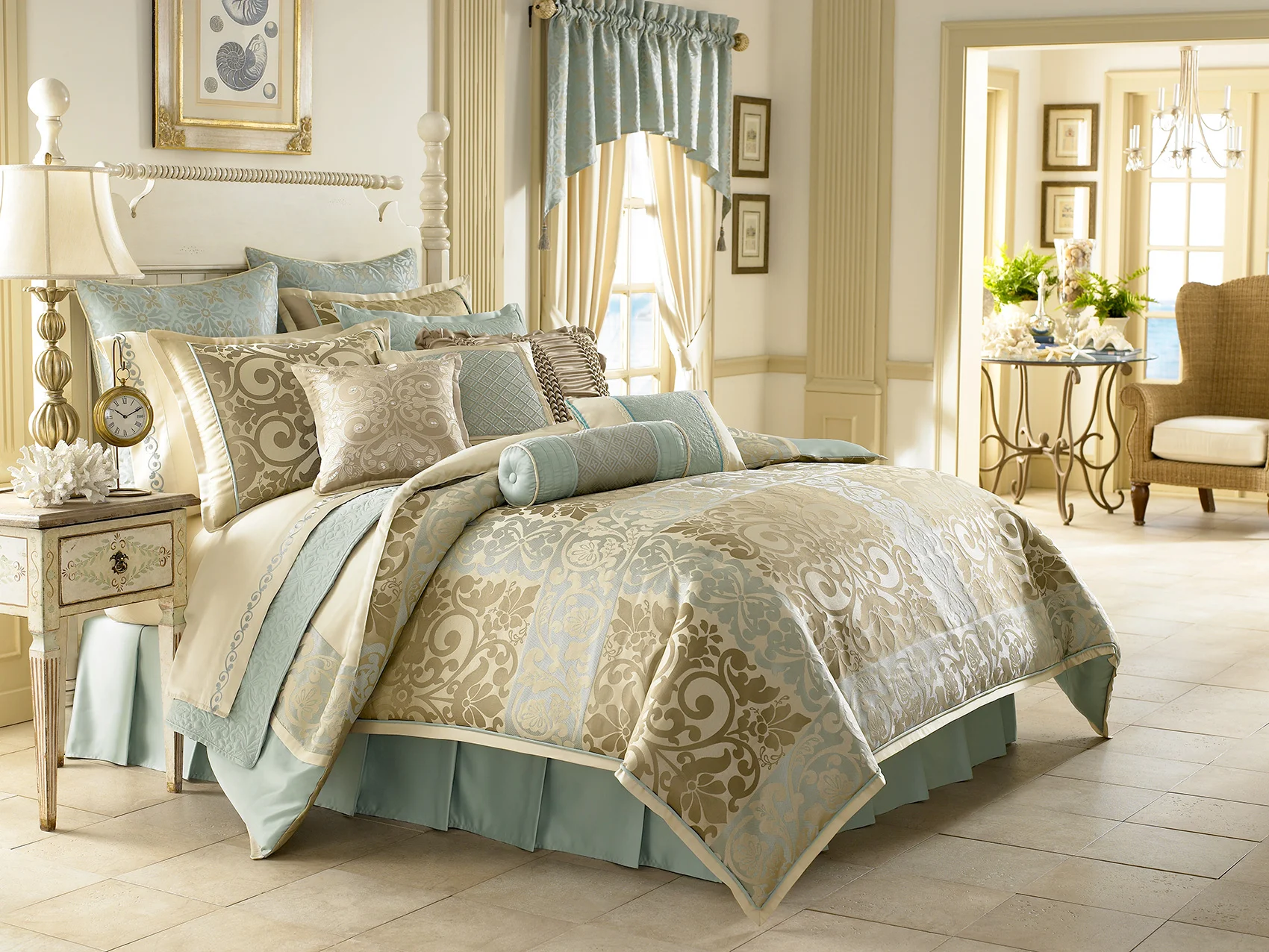 Southampton: Reba McEntire Reversible bedding for Dillard's