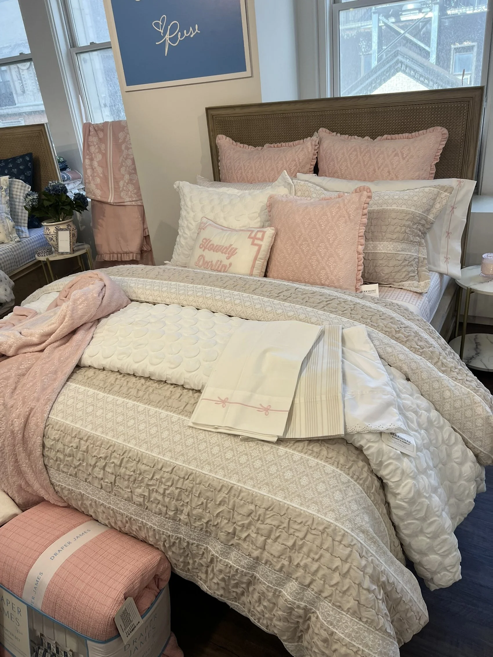 Angie Dot Jacquard