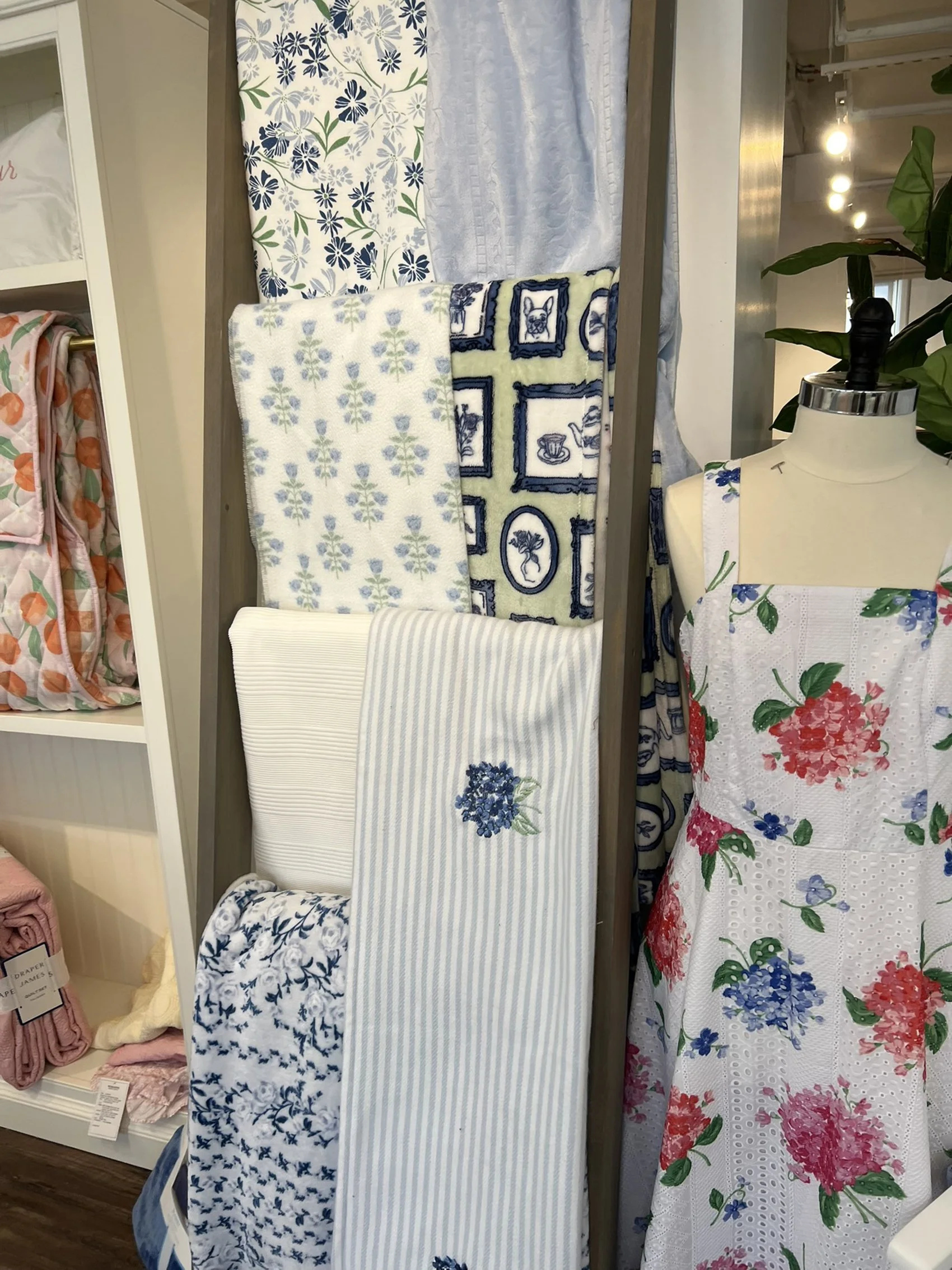 Spring Market 2026 Throws