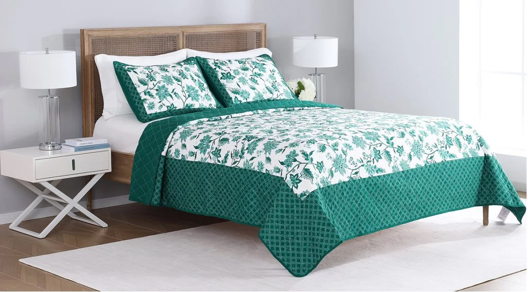 Wallpaper floral quilt