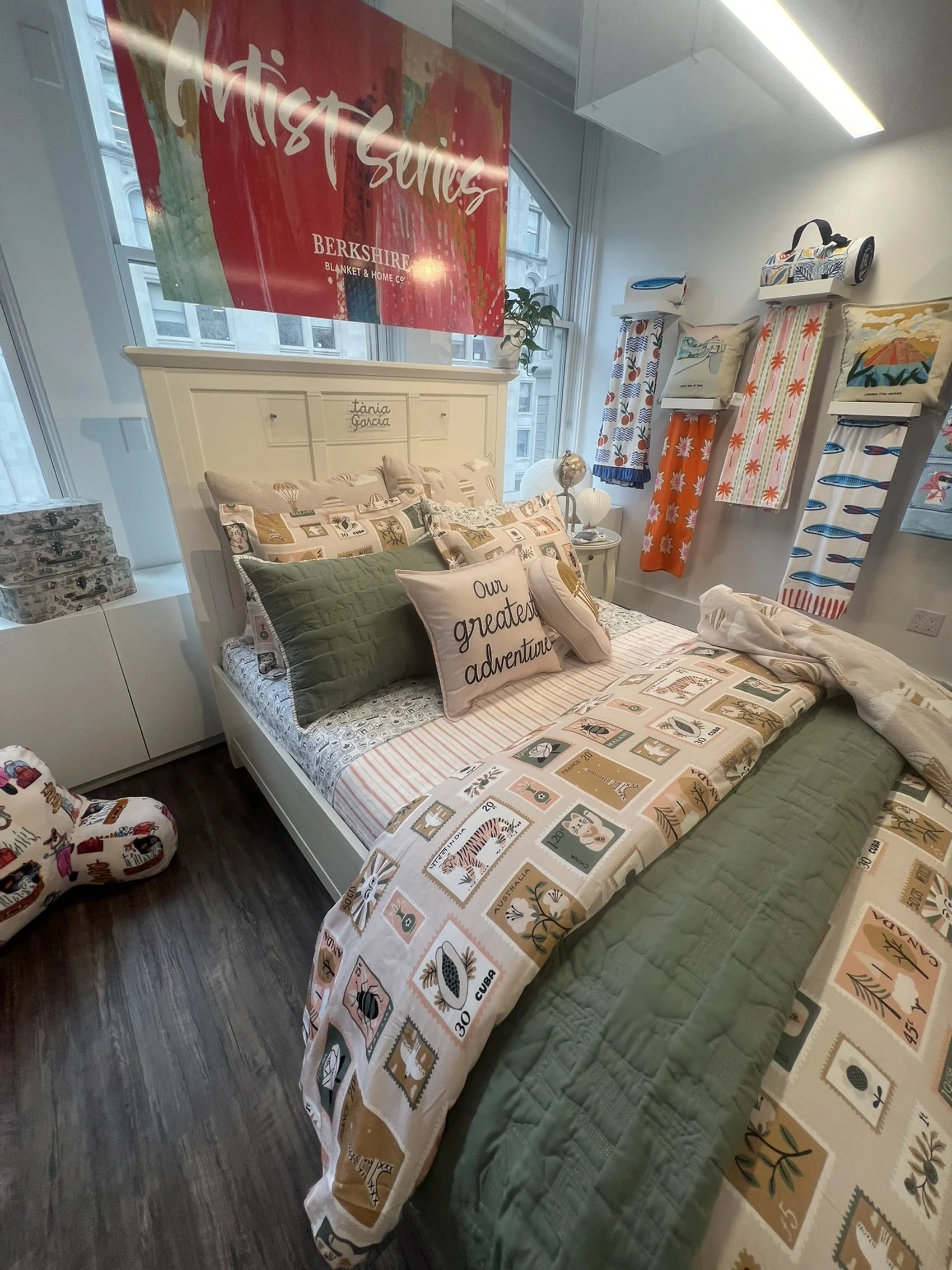 Travel theme bedding collection