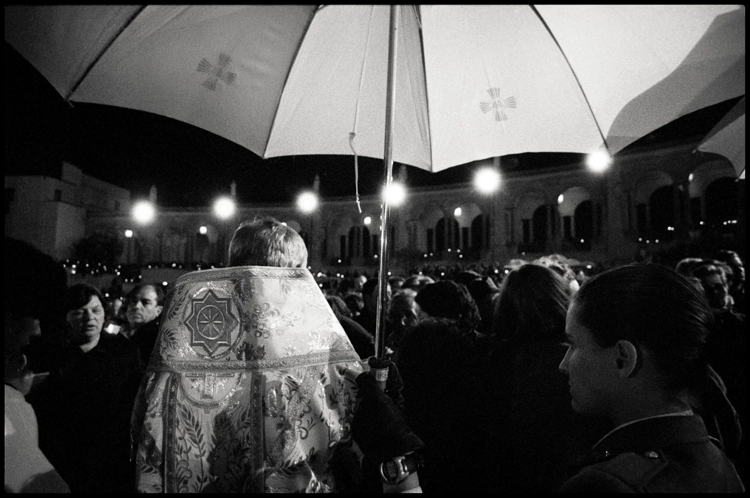 Don-Razniewski-25-Our-Lady-of-Fatima-Portugal.jpg