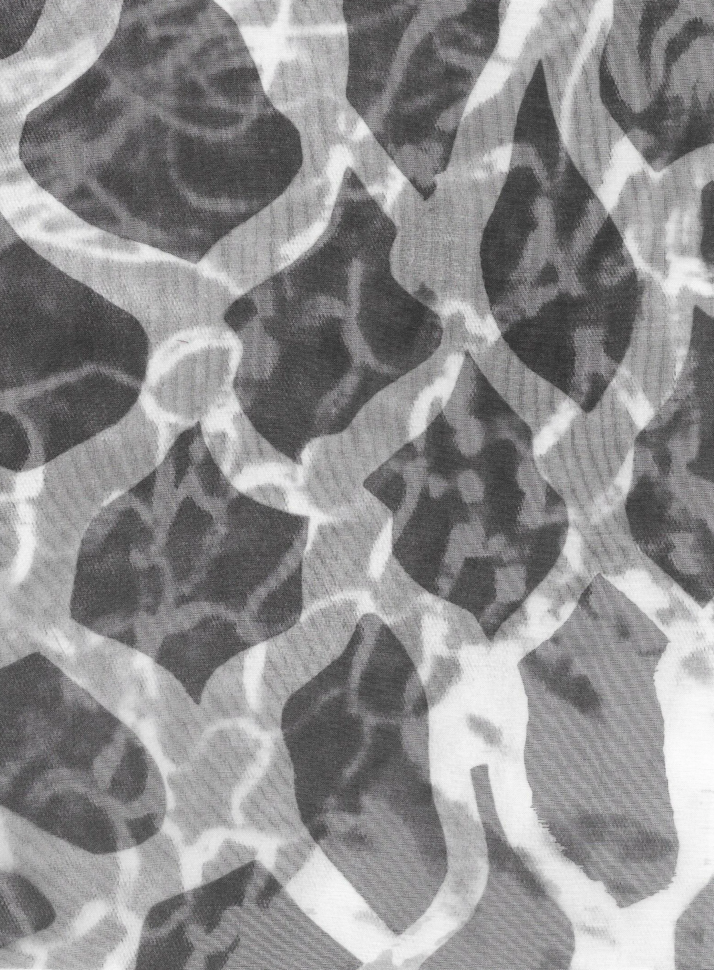 Overlaid pattern 1