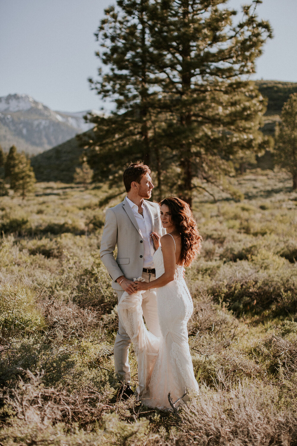 jamilaree-mammoth-easternsierras-elopement-50.jpg