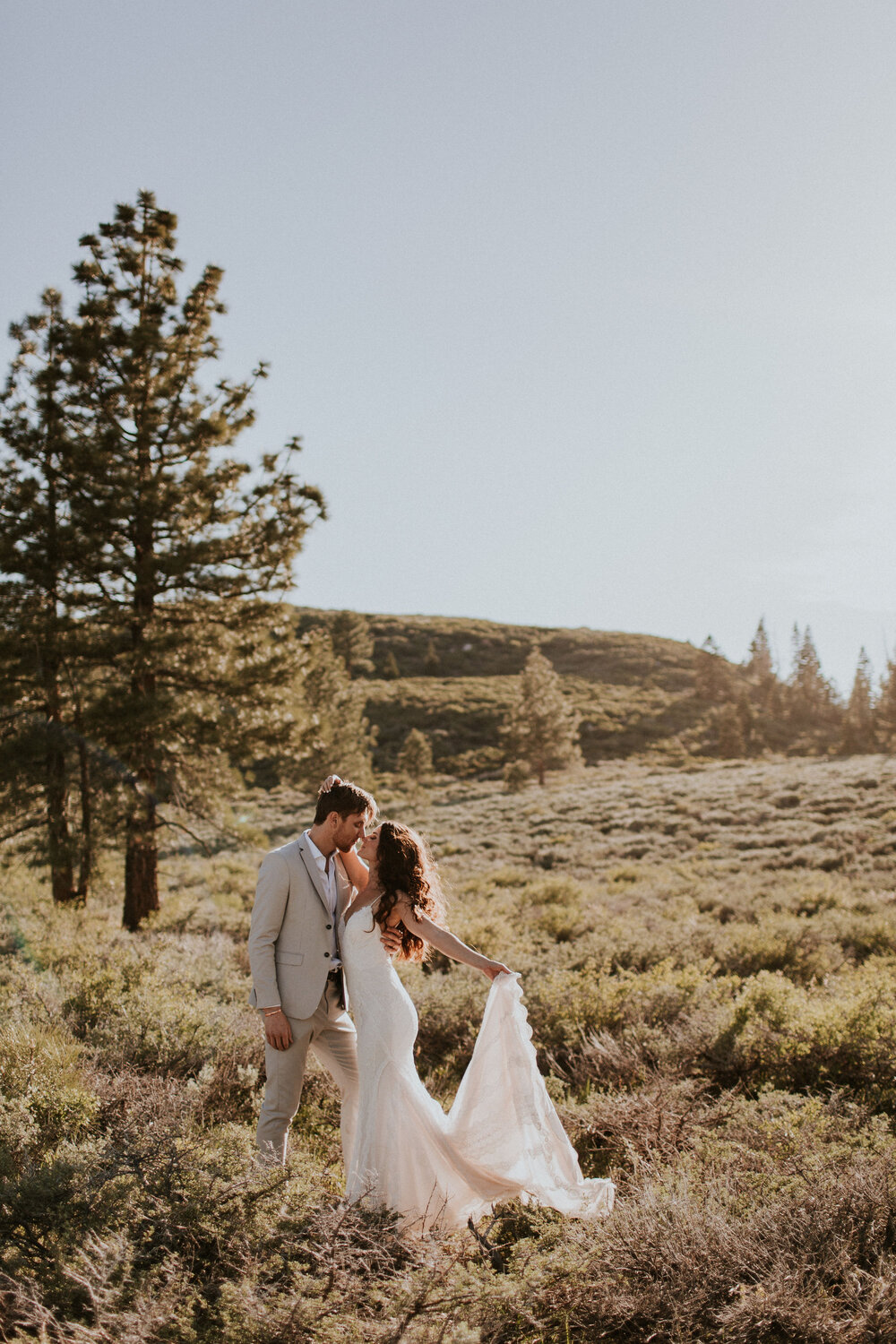 jamilaree-mammoth-easternsierras-elopement-59.jpg