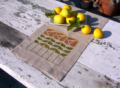 Long Stemmed Rose Runner - Two Colorways