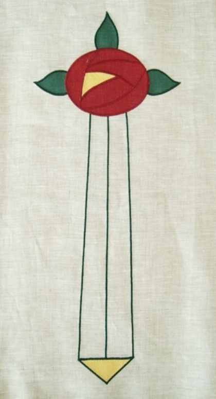 Berlin Rose, Long