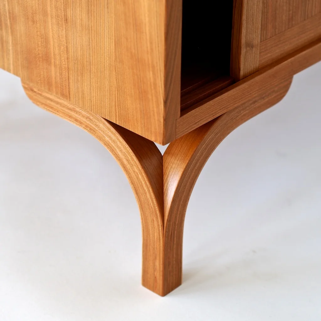 Sideboard Leg Detail