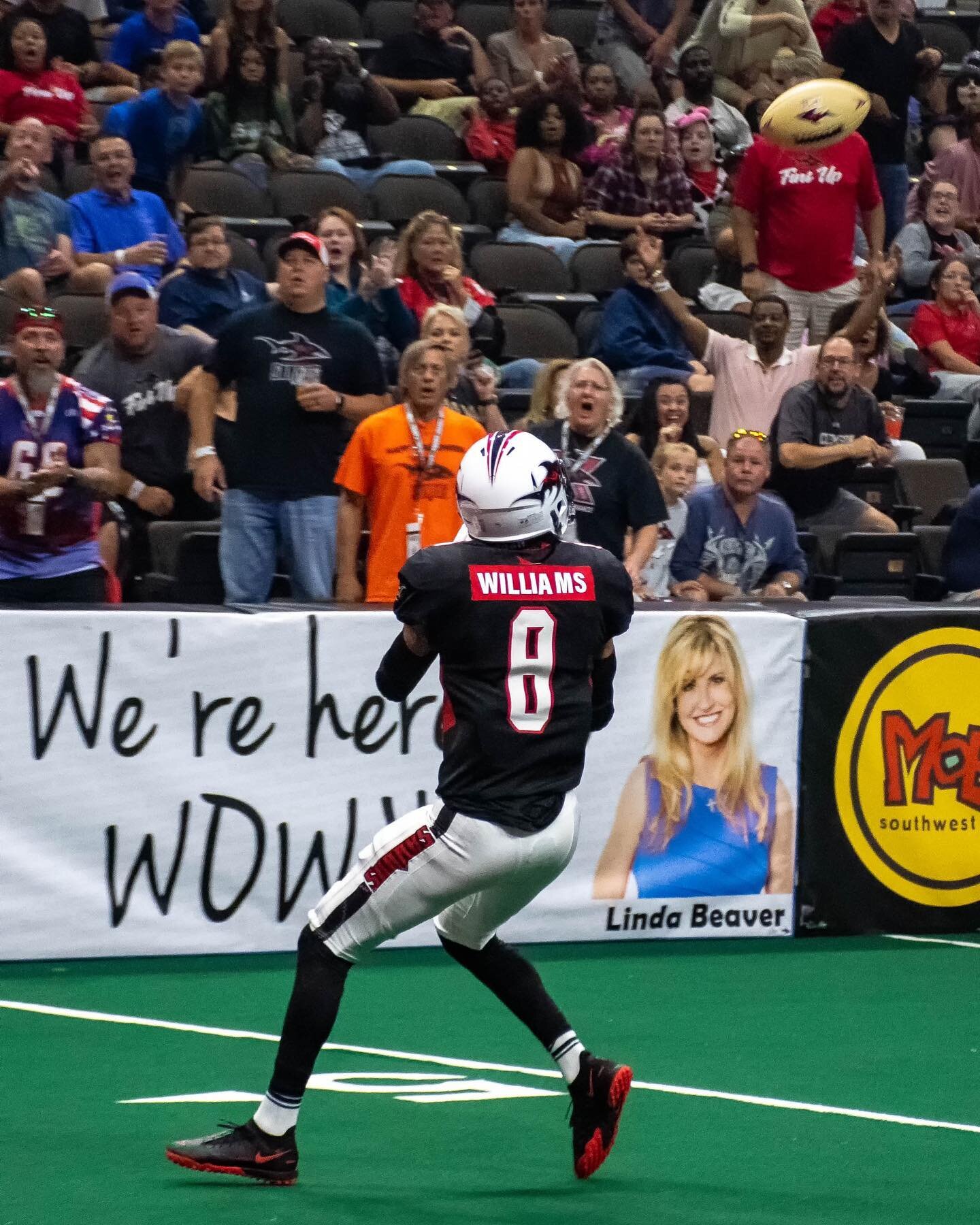 Jacksonville Sharks beat Undefeated Albany Empire 61-58. Click link in profile to see more pictures of the game!! 
@jaxsharks @nationalarenaleague @blackwidowsportsandmusic @vystarvetarena @attackdanceteam  @firehousesubs #jaxsharks #jaxsharksfootbal
