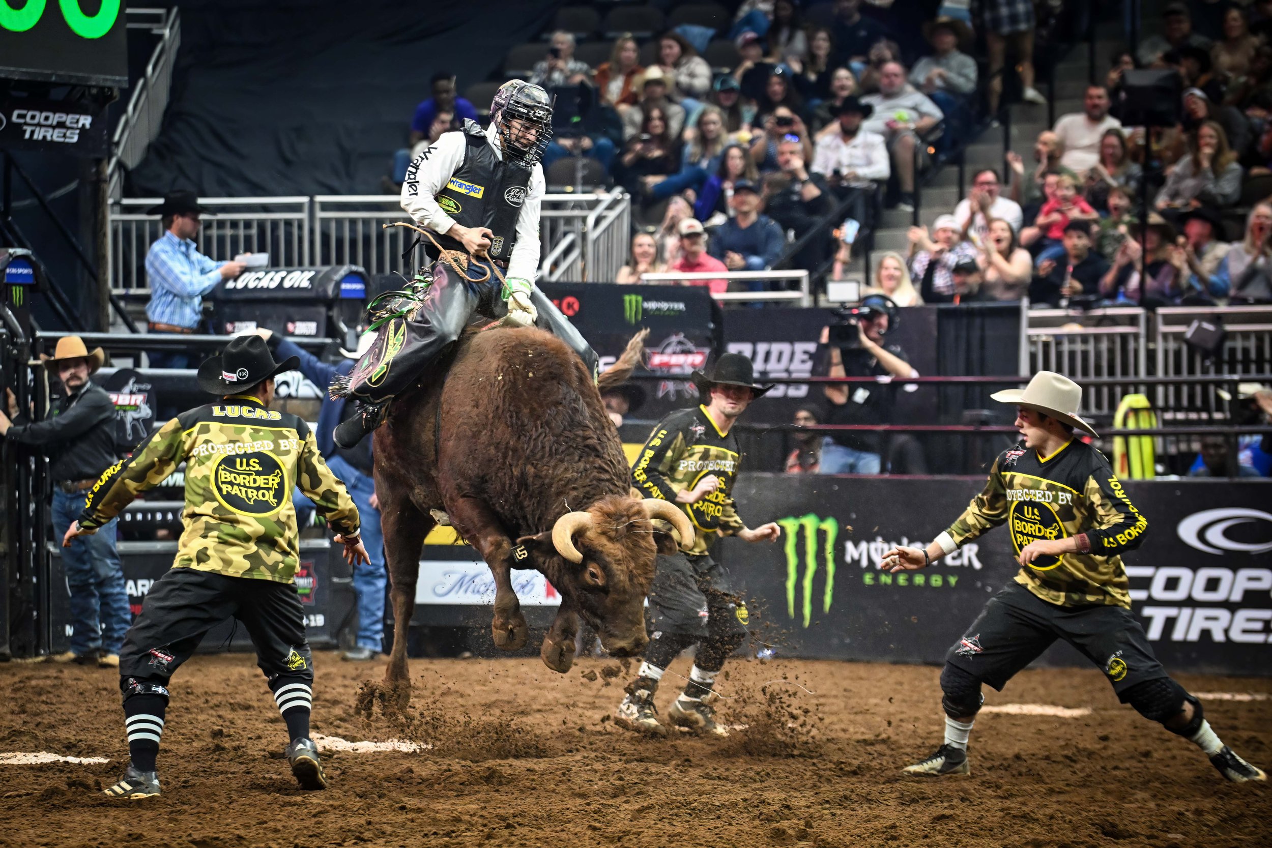 A Star is Born: John Crimber’s Triumph at PBR Unleash the Beast in Jacksonville