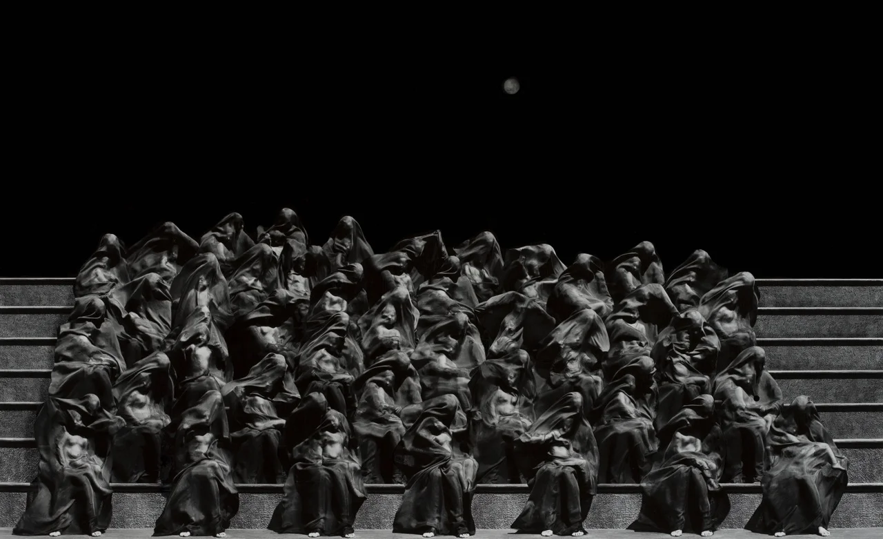 New Crowd37.jpg