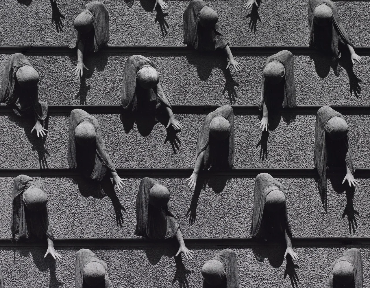 NewCrowd42Fragment.jpg