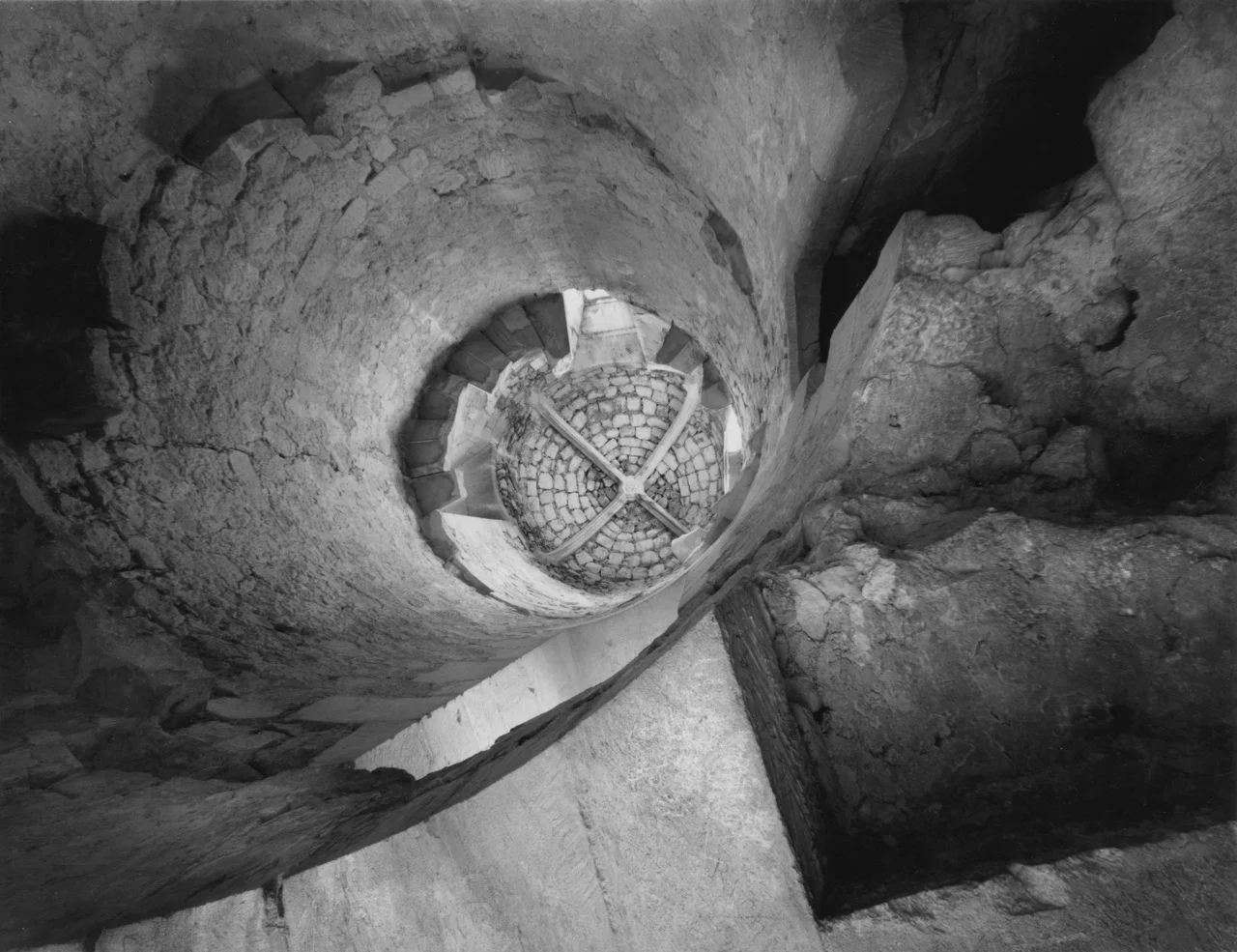 Observation tower Oppede Le Vieux.jpg
