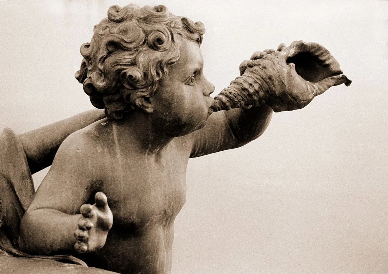 Cherub Blowing Shell horn notecard.jpg
