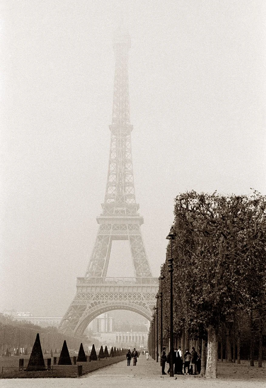 eiffel tower notecard.jpg