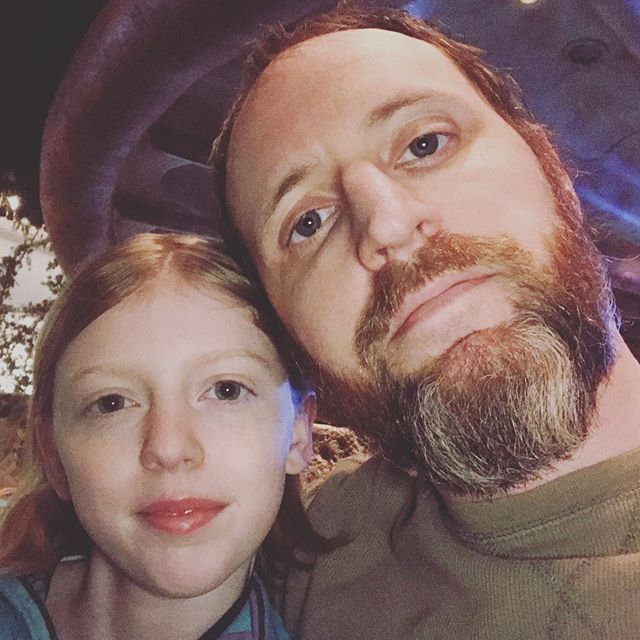 Out on a date with this cutie #fatherdaughterdatenight #fatherdaughter #rainforestcafe