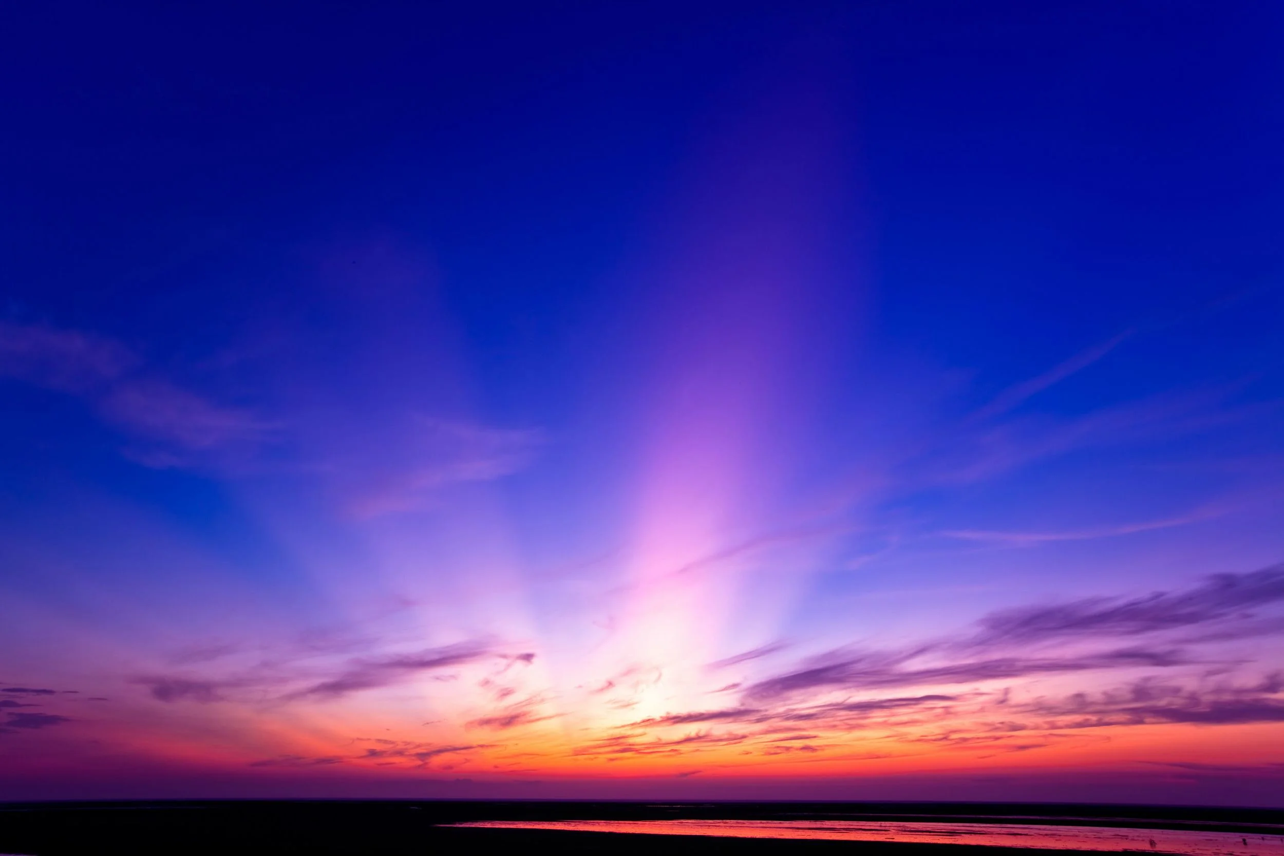 Trust in Heaven - shutterstock_41614522 - WEB.jpg